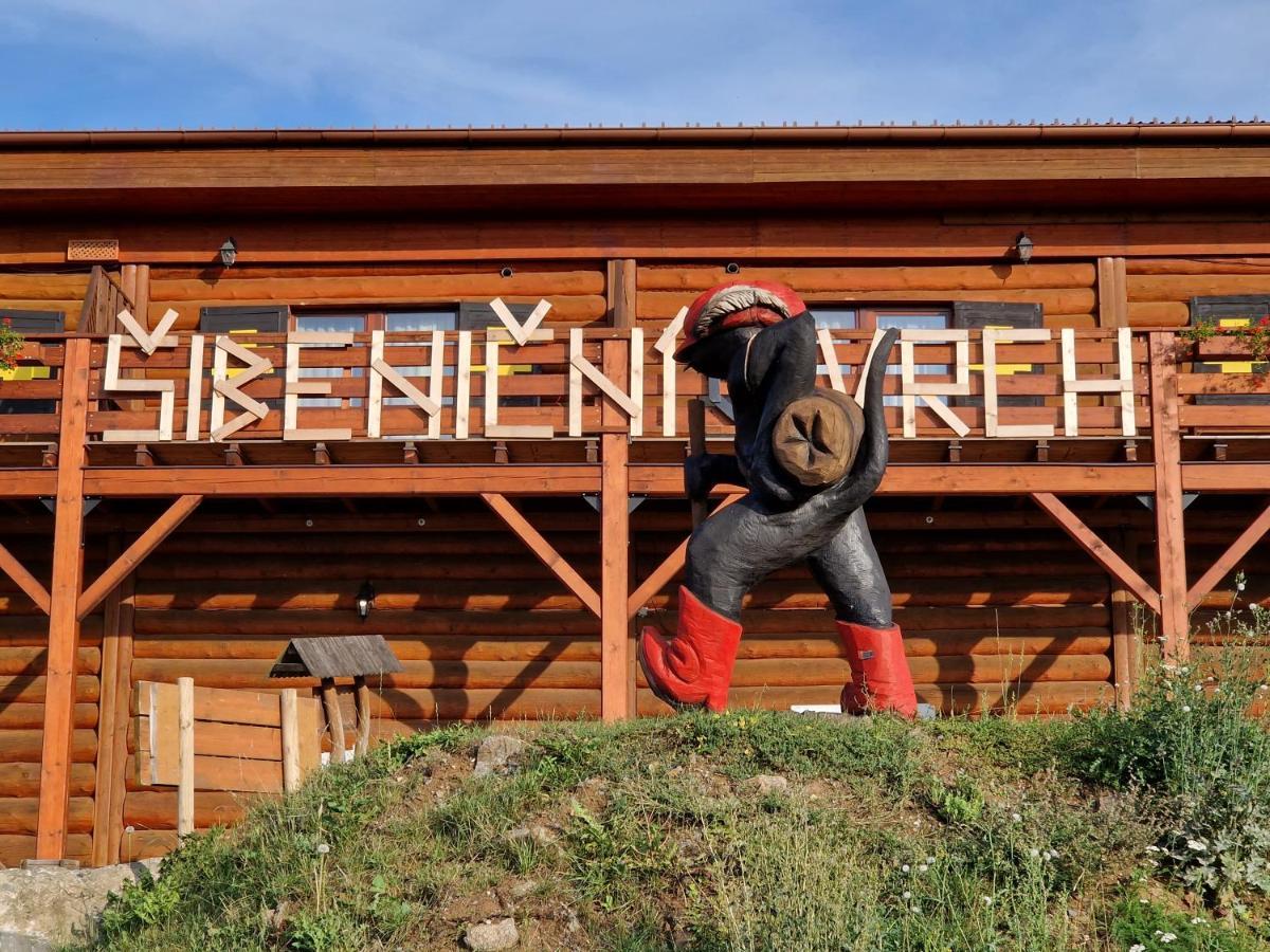 Sport-Hotel Sibenicni Vrch Mnichovice Kültér fotó