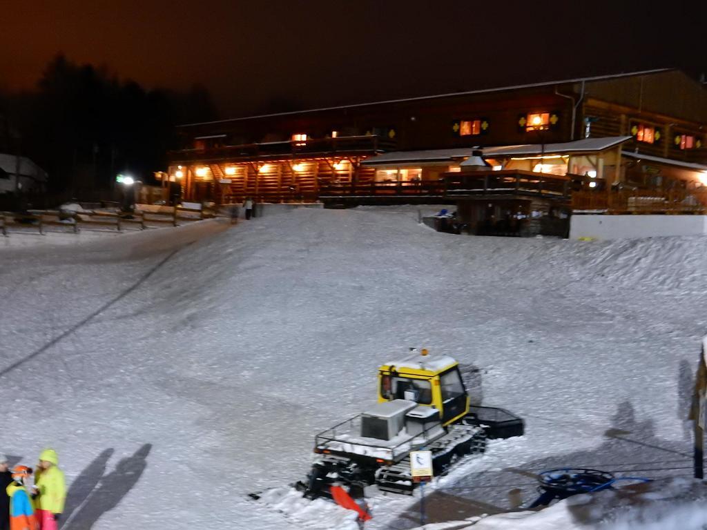 Sport-Hotel Sibenicni Vrch Mnichovice Kültér fotó