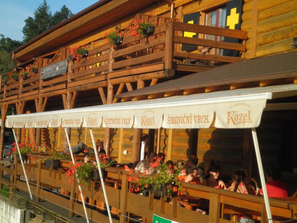 Sport-Hotel Sibenicni Vrch Mnichovice Kültér fotó